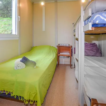 Gorgeous Stacaravan In