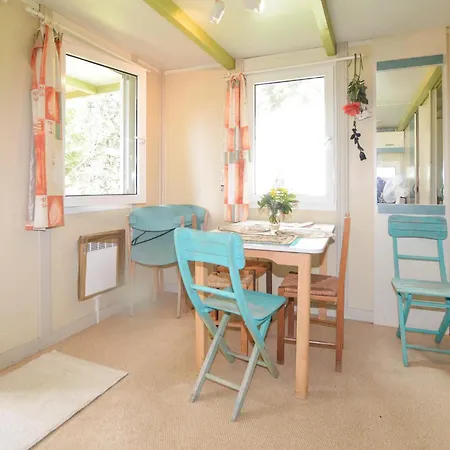 Gorgeous Stacaravan In 2*