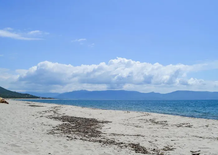 Gorgeous Stacaravan In Campsite